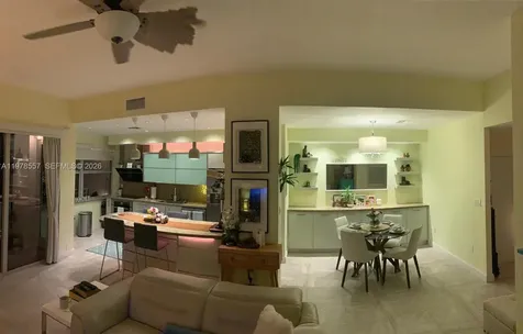 18031 Biscayne Boulevard Aventura FL 33160
