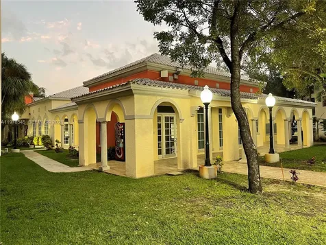 8323 Lake Drive Doral FL 33166