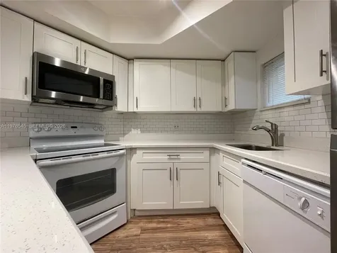8323 Lake Drive Doral FL 33166