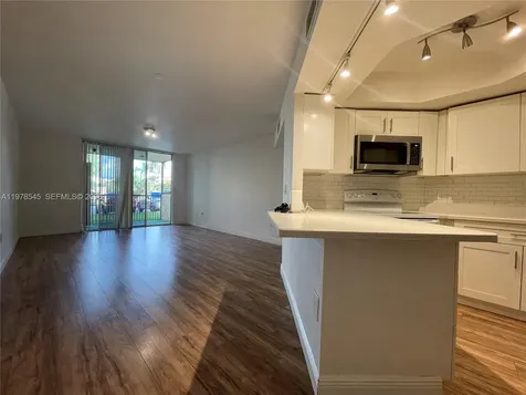 8323 Lake Drive Doral FL 33166