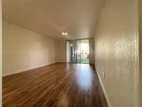 8323 Lake Drive Doral FL 33166