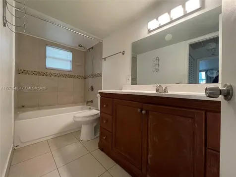 8323 Lake Drive Doral FL 33166