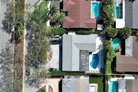 1140 N Douglas Road Pembroke Pines FL 33024