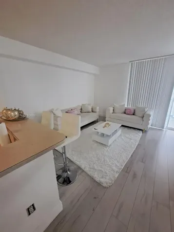 5077 NW 7th Street Miami FL 33126
