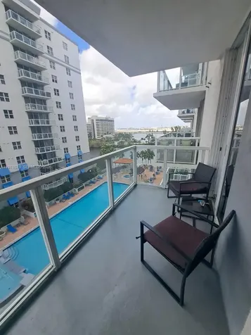 5077 NW 7th Street Miami FL 33126
