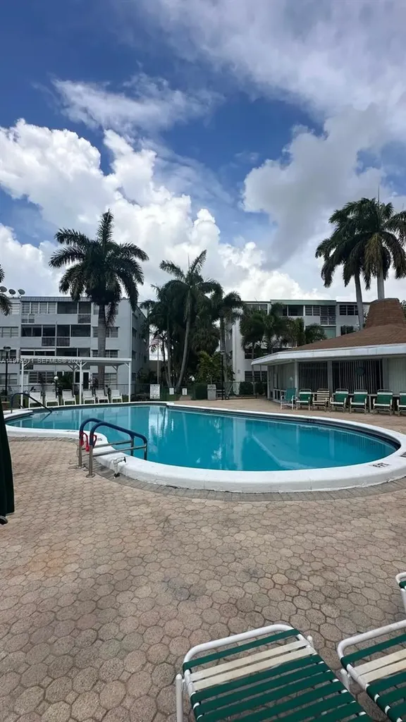 1333 E Hallandale Beach Boulevard Hallandale Beach FL 33009
