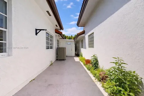 3502 SW 156th Court Miami FL 33185