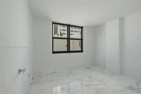 4301 Collins Avenue Miami Beach FL 33140