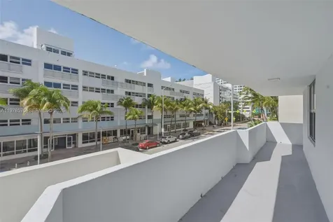 4301 Collins Avenue Miami Beach FL 33140