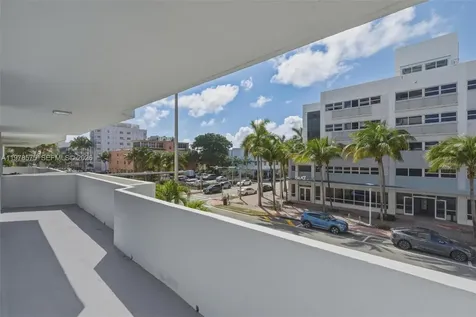 4301 Collins Avenue Miami Beach FL 33140