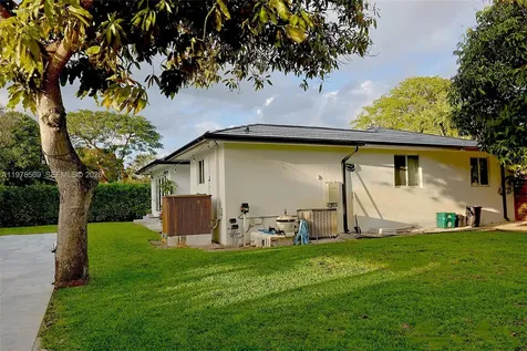 10804 NW 2nd Avenue Miami Shores FL 33168