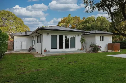 10804 NW 2nd Avenue Miami Shores FL 33168