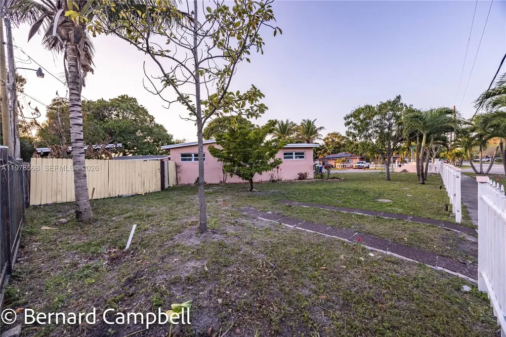918 NW 13th Court Fort Lauderdale FL 33311