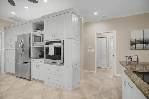 317 Stella Maris Drive S Naples FL 34114
