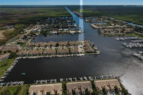 317 Stella Maris Drive S Naples FL 34114