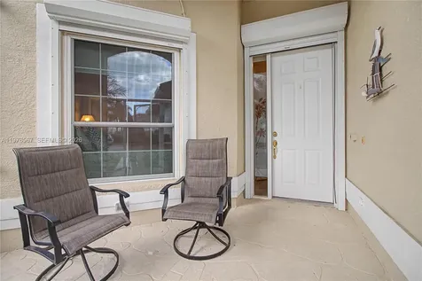 317 Stella Maris Drive S Naples FL 34114