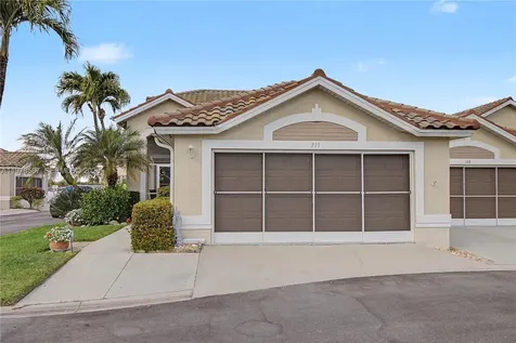 317 Stella Maris Drive S Naples FL 34114