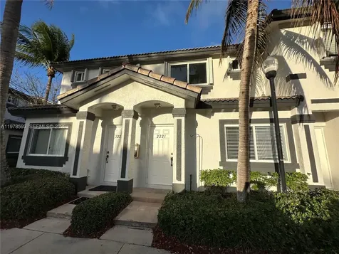 2221 SE 24th Place Homestead FL 33035