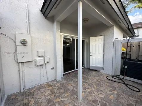 2221 SE 24th Place Homestead FL 33035