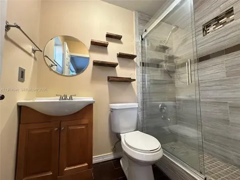 2221 SE 24th Place Homestead FL 33035