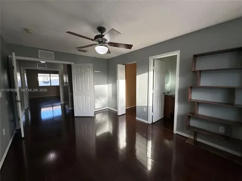 2221 SE 24th Place Homestead FL 33035