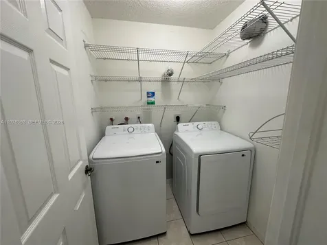 2221 SE 24th Place Homestead FL 33035