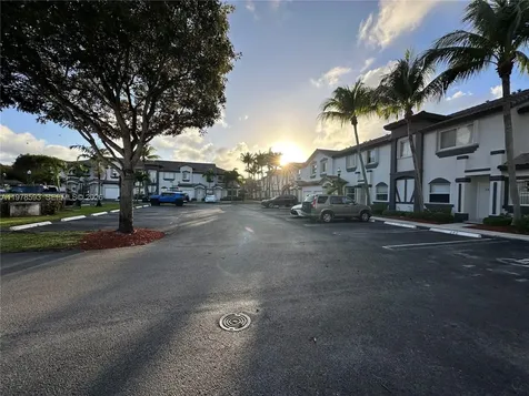2221 SE 24th Place Homestead FL 33035