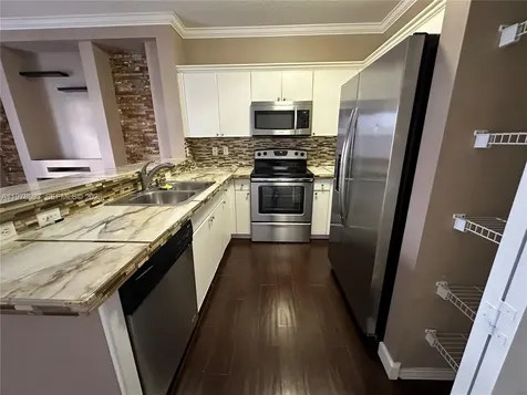 2221 SE 24th Place Homestead FL 33035