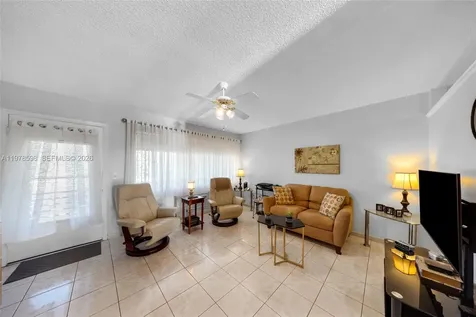 900 SW 10th Terrace Hallandale Beach FL 33009