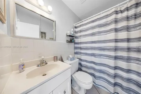 900 SW 10th Terrace Hallandale Beach FL 33009