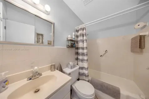 900 SW 10th Terrace Hallandale Beach FL 33009