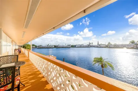 900 SW 10th Terrace Hallandale Beach FL 33009