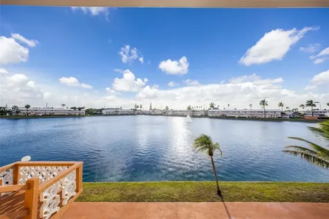900 SW 10th Terrace Hallandale Beach FL 33009