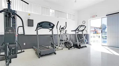 900 SW 10th Terrace Hallandale Beach FL 33009