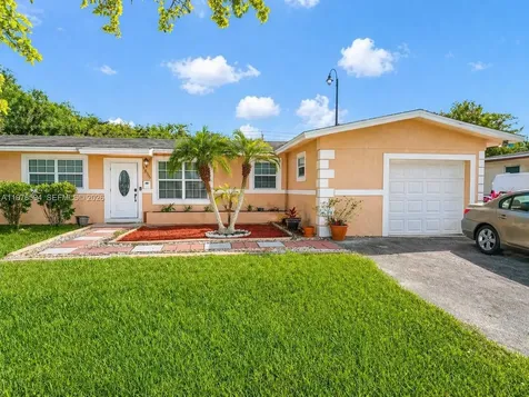 4836 NW 1st Street Plantation FL 33317
