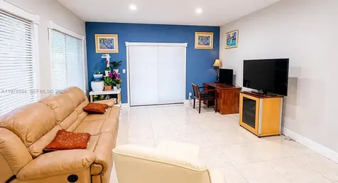 4836 NW 1st Street Plantation FL 33317