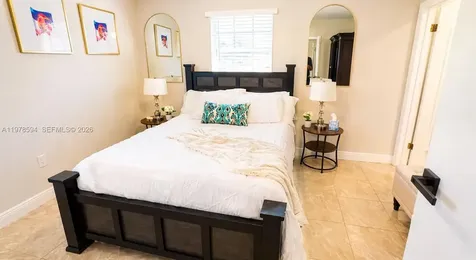 4836 NW 1st Street Plantation FL 33317