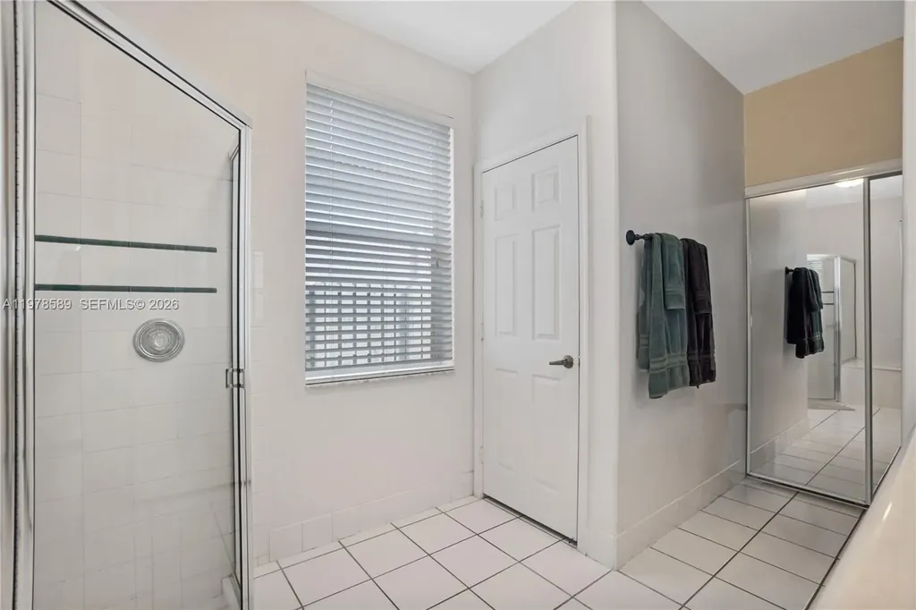 5297 SW 34th Way Hollywood FL 33312
