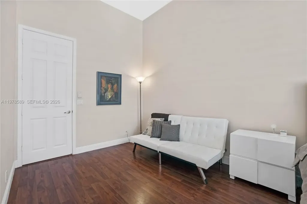 5297 SW 34th Way Hollywood FL 33312