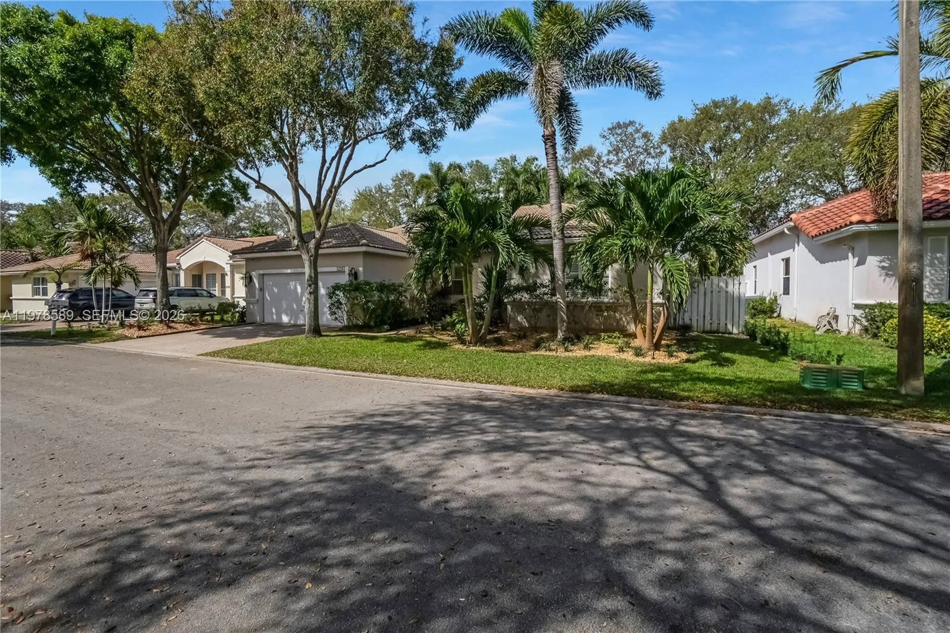 5297 SW 34th Way Hollywood FL 33312