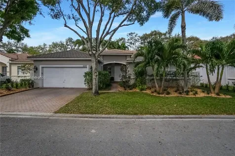 5297 SW 34th Way Hollywood FL 33312