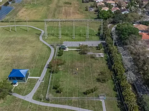 5297 SW 34th Way Hollywood FL 33312