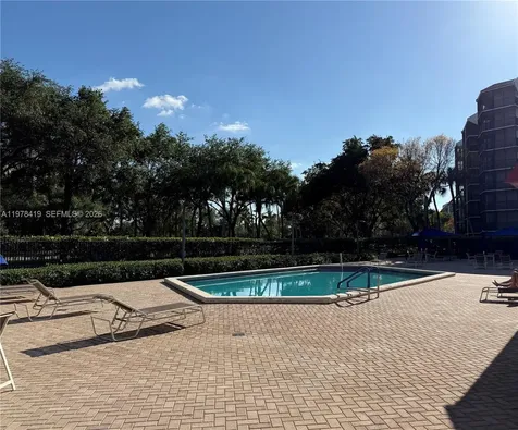 3301 N Country Club Drive Aventura FL 33180