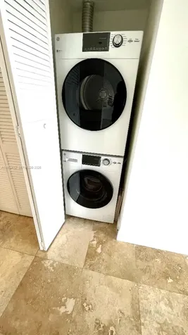 1800 Sunset Harbour Drive Miami Beach FL 33139