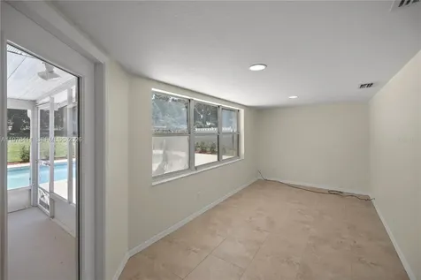 1699 SW 80 Ocala FL 34476