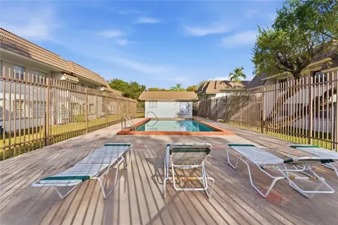 6921 SW 129th Avenue Miami FL 33183