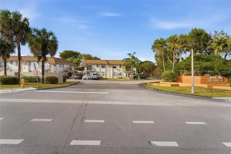 6921 SW 129th Avenue Miami FL 33183