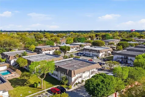 6921 SW 129th Avenue Miami FL 33183