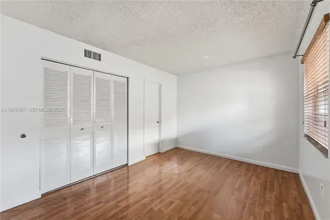 6921 SW 129th Avenue Miami FL 33183