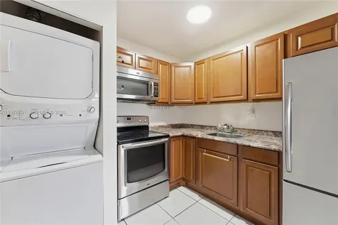 6921 SW 129th Avenue Miami FL 33183
